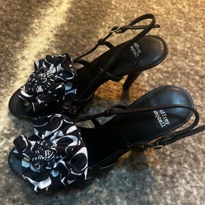 Black Floral Heeled Sandals worn once, gorgeous!😍